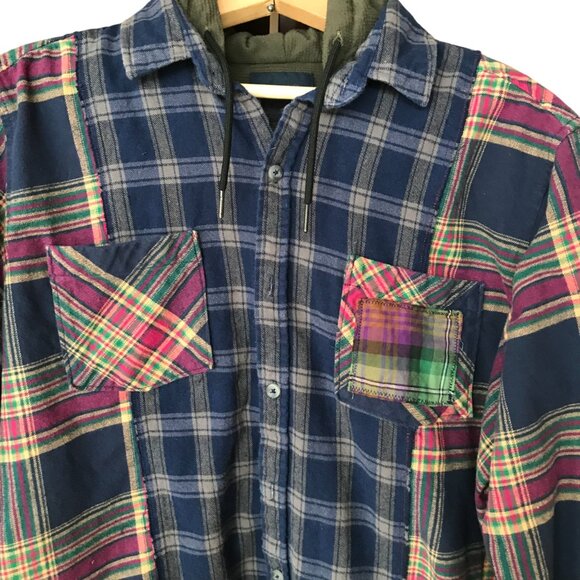 Oversized Patchwork Hoodie, Size M-L: Funky Button-Down Flannel Shirt Jacket - Picture 4 of 10